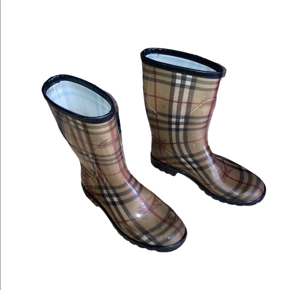 Burberry Shoes - Burberry Mid Calf Rain Boots sz 37